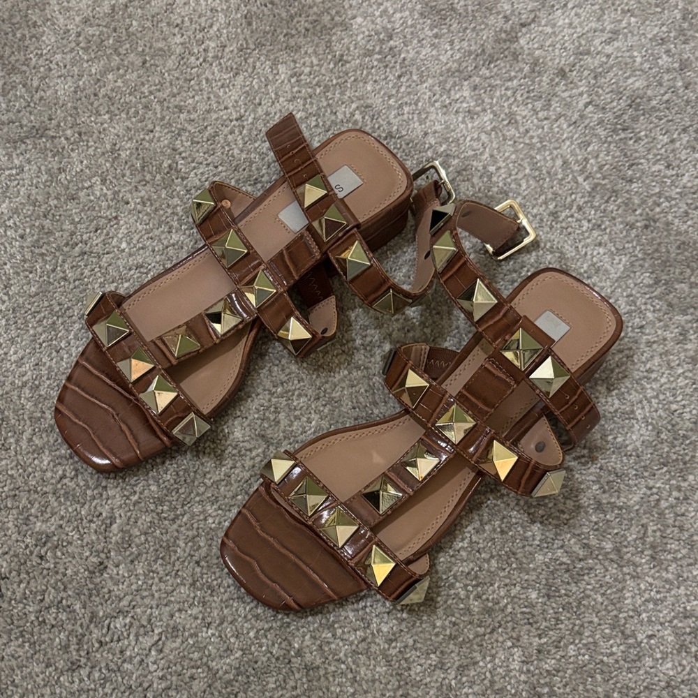 Steve Madden Studded Brown Sandals